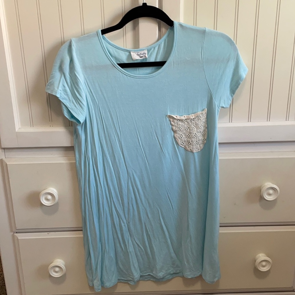 A short sleeve top